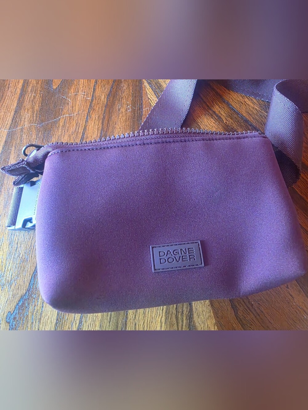 Dagne Dover Bennie Day Ancho Sling Crossbody Shoulder Neoprene Belt Bag - EUC